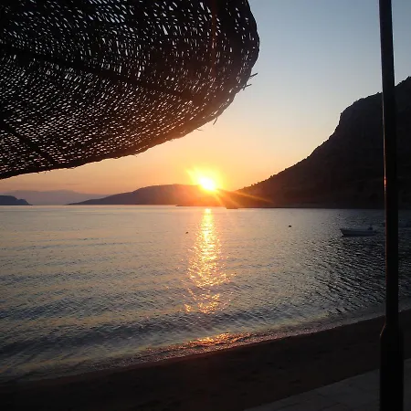 Seaside Hotel *