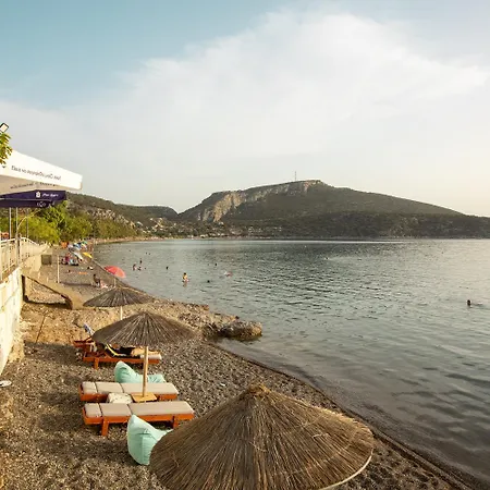 Seaside Hotel *